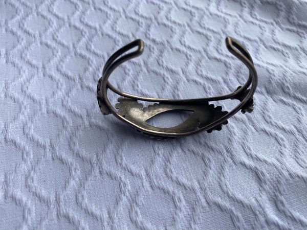 Vintage Zuni Matthew And Rosemary M&R Signed Sterling Turquoise flush inlay flower cuff bracelet - Image 2