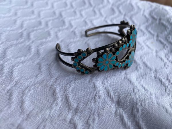 Vintage Zuni Matthew And Rosemary M&R Signed Sterling Turquoise flush inlay flower cuff bracelet - Image 3