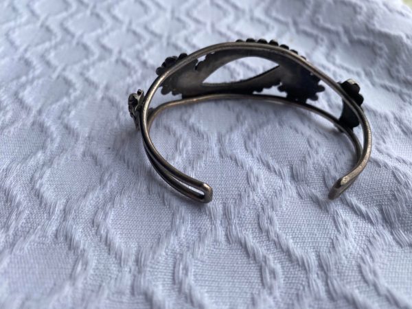 Vintage Zuni Matthew And Rosemary M&R Signed Sterling Turquoise flush inlay flower cuff bracelet - Image 8