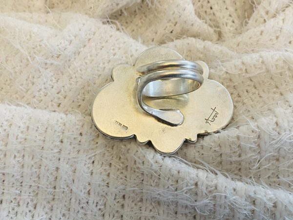 Cherokee Antonio Grant Signed Sterling Silver White Buffalo Bumbee Bee & Bee Hive Adjustable Ring/ - Image 3