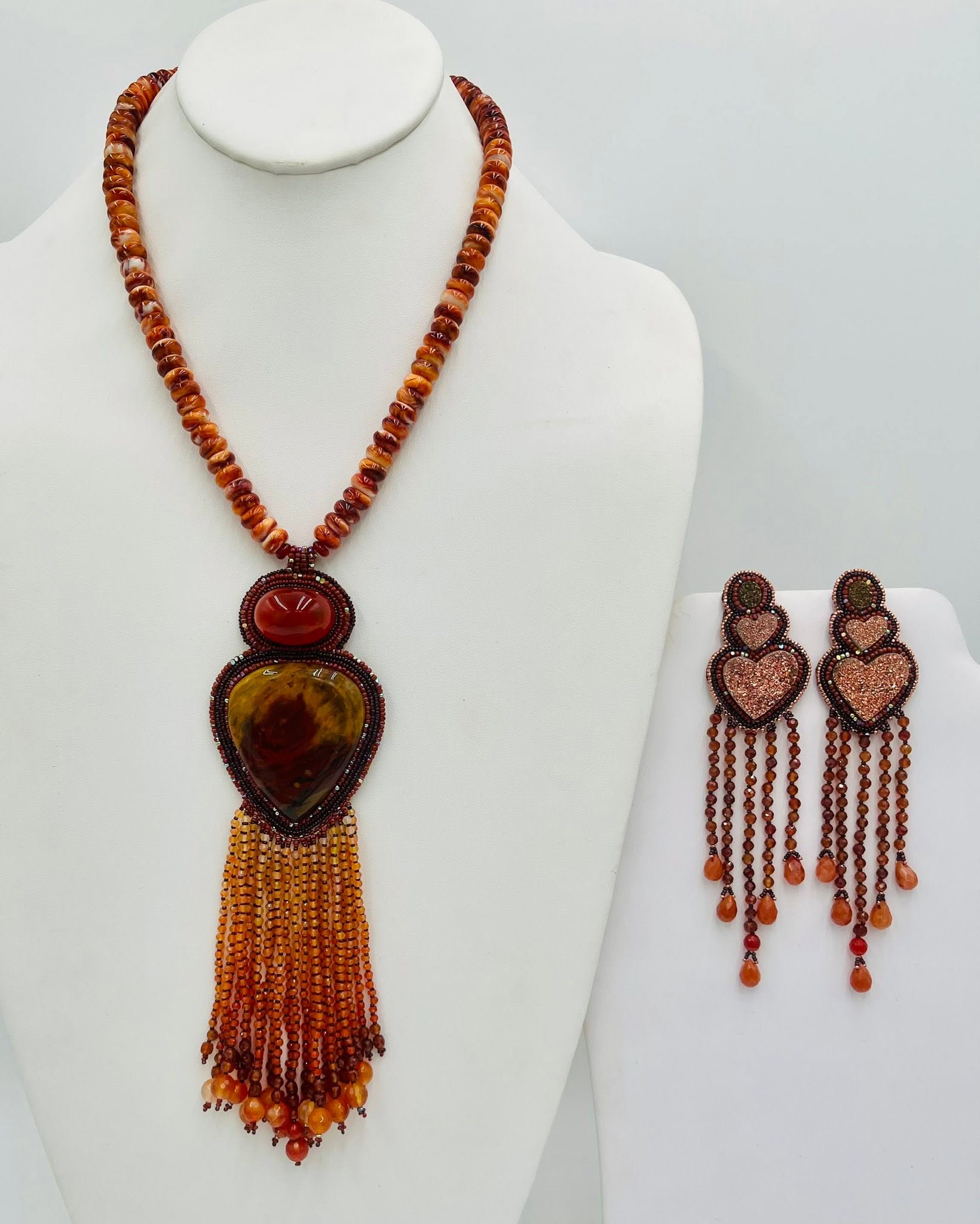 Zuni Jovanna Poblano Signed Beaded Drusy Hessonite & Carnelian Hook Dangle Earrings 52/ - Image 3
