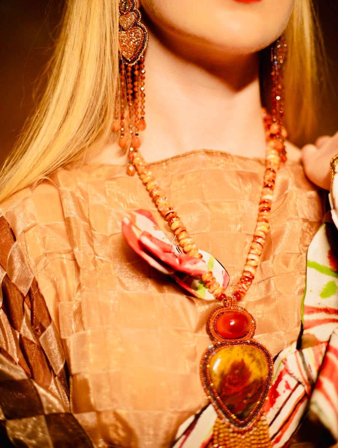 Zuni Jovanna Poblano Signed Beaded Drusy Hessonite & Carnelian Hook Dangle Earrings 52/ - Image 2