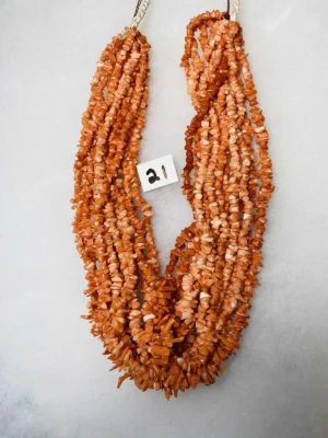 Rare Beautiful Natural Graduating Japanese AA White/Pink Coral Chip Beads 18" Strand 21/